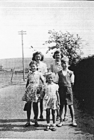 Mabel, Colin, Josephine, Sheila &amp; Evelyn 